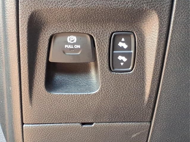 Used 2022 RAM 1500 Laramie w/ Sport Appearance Package AWD/4WD image 16
