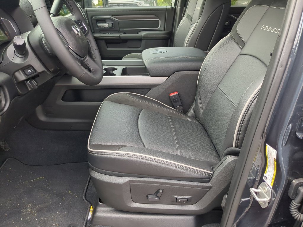 New 2026 RAM 2500 Laramie w/ Night Edition AWD/4WD image 16