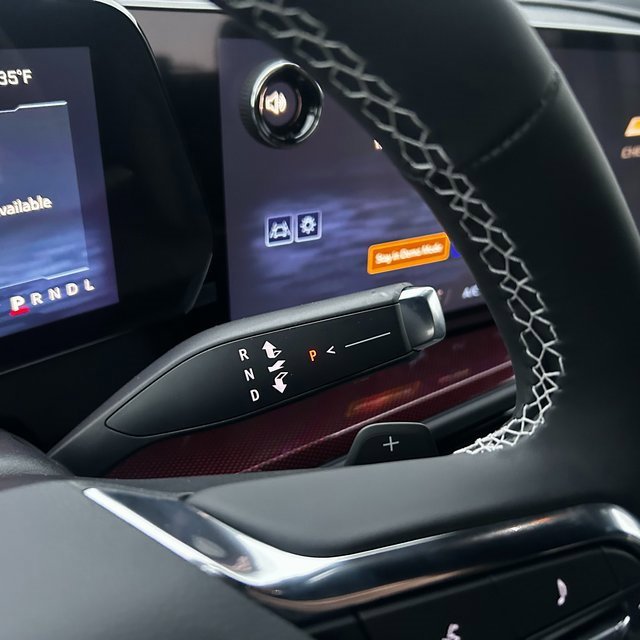 New 2026 Chevrolet Traverse Z71 w/ Driver Confidence Package image 25