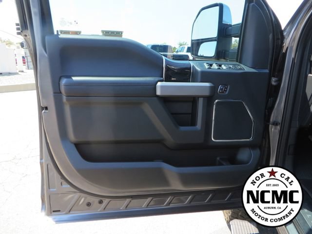 Used 2022 Ford F350 Platinum w/ FX4 Off-Road Package AWD/4WD image 22