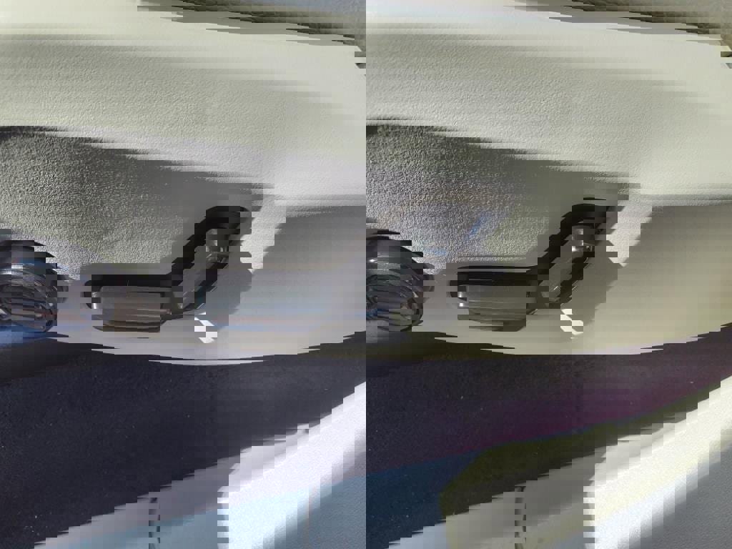 New 2025 Volvo XC90 B6 Plus w/ Protection Package Premier image 13