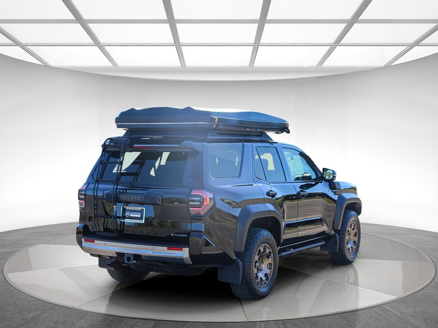 Used 2025 Toyota 4Runner Trailhunter AWD/4WD image 4