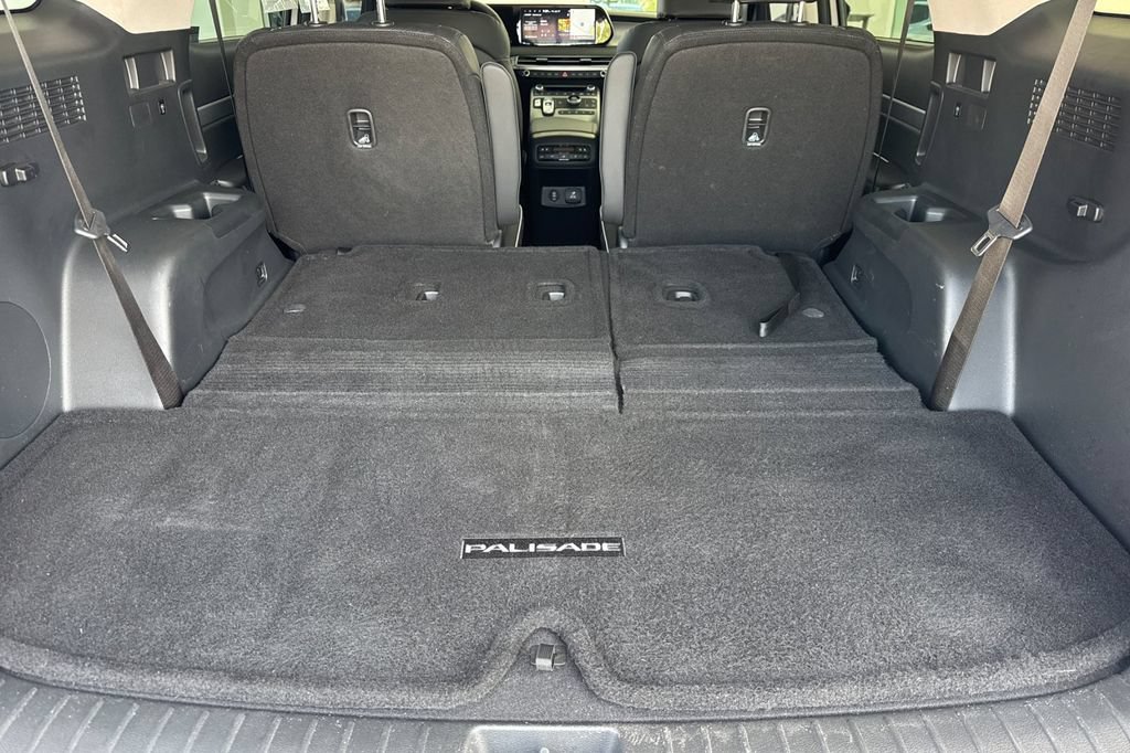 Used 2025 Hyundai Palisade SEL FWD image 19