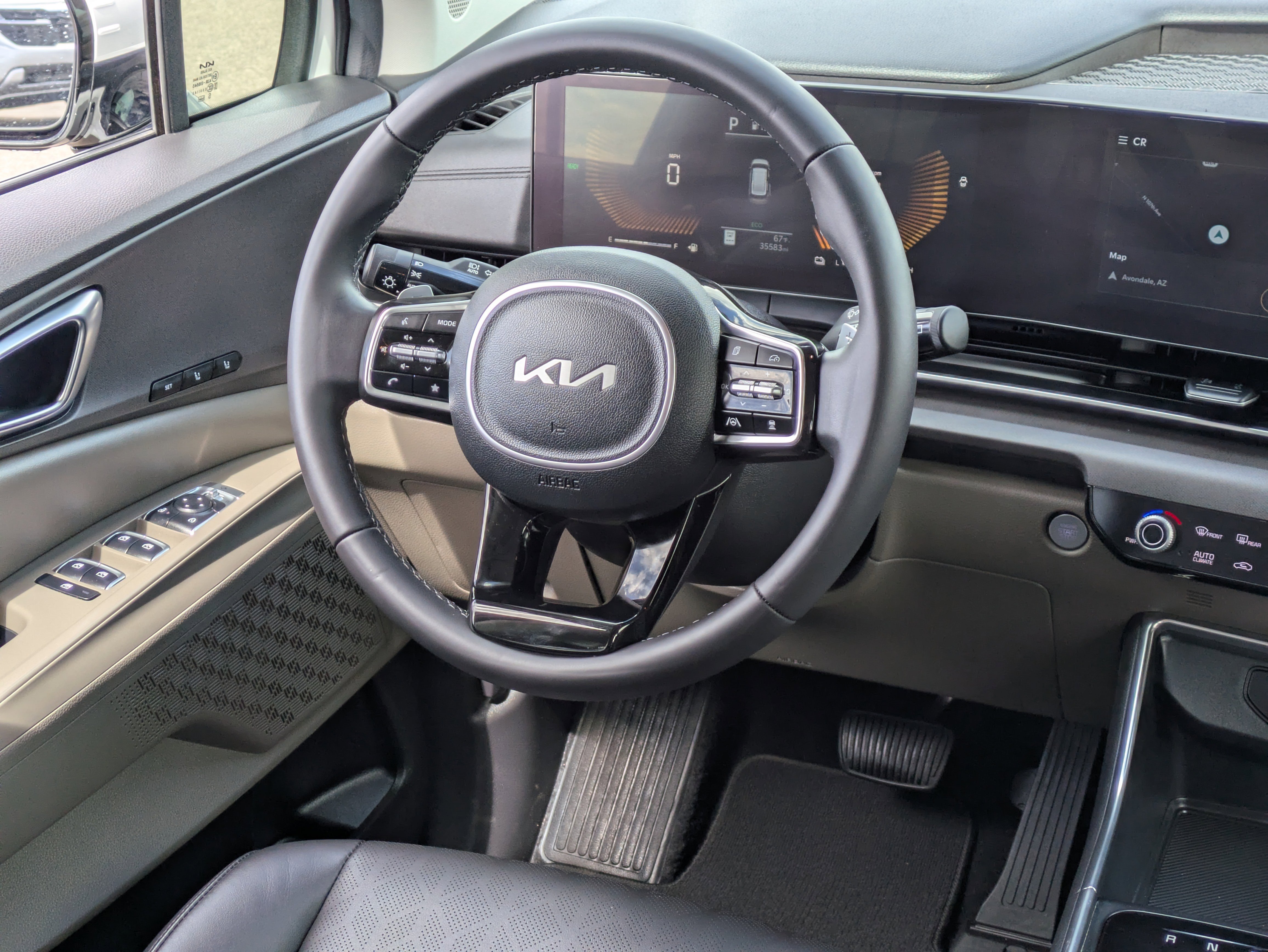 Certified 2025 Kia Carnival EX image 17