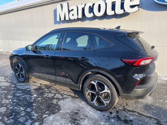 Certified 2025 Ford Escape ST-Line Elite w/ Tech Pack #1 image 2