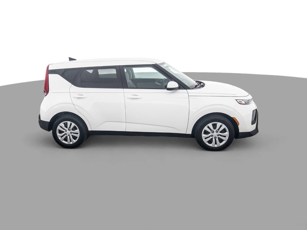 Used 2022 Kia Soul LX FWD image 4