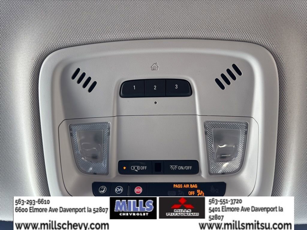 Used 2021 Chevrolet Traverse LT image 27