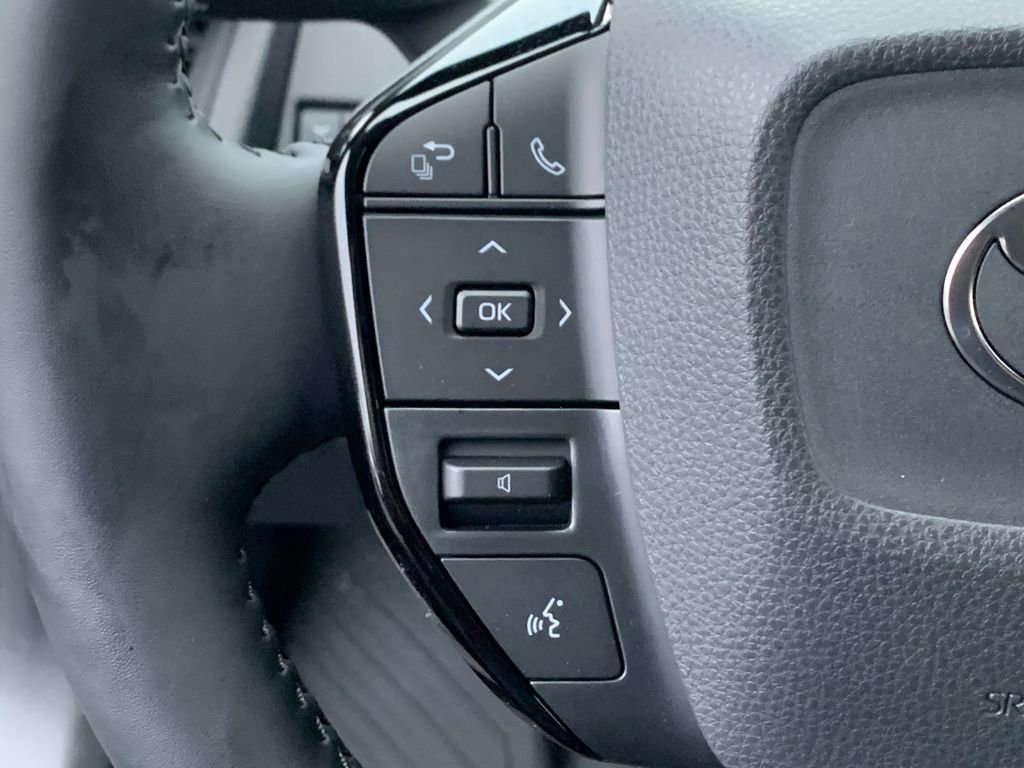 New 2026 Toyota Prius XLE AWD/4WD image 31