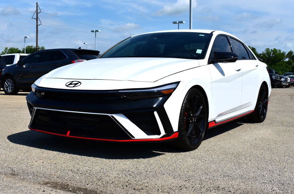 Used 2025 Hyundai Elantra N FWD video 1