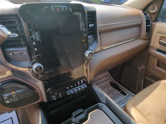 Used 2022 RAM 3500 Limited AWD/4WD image 17