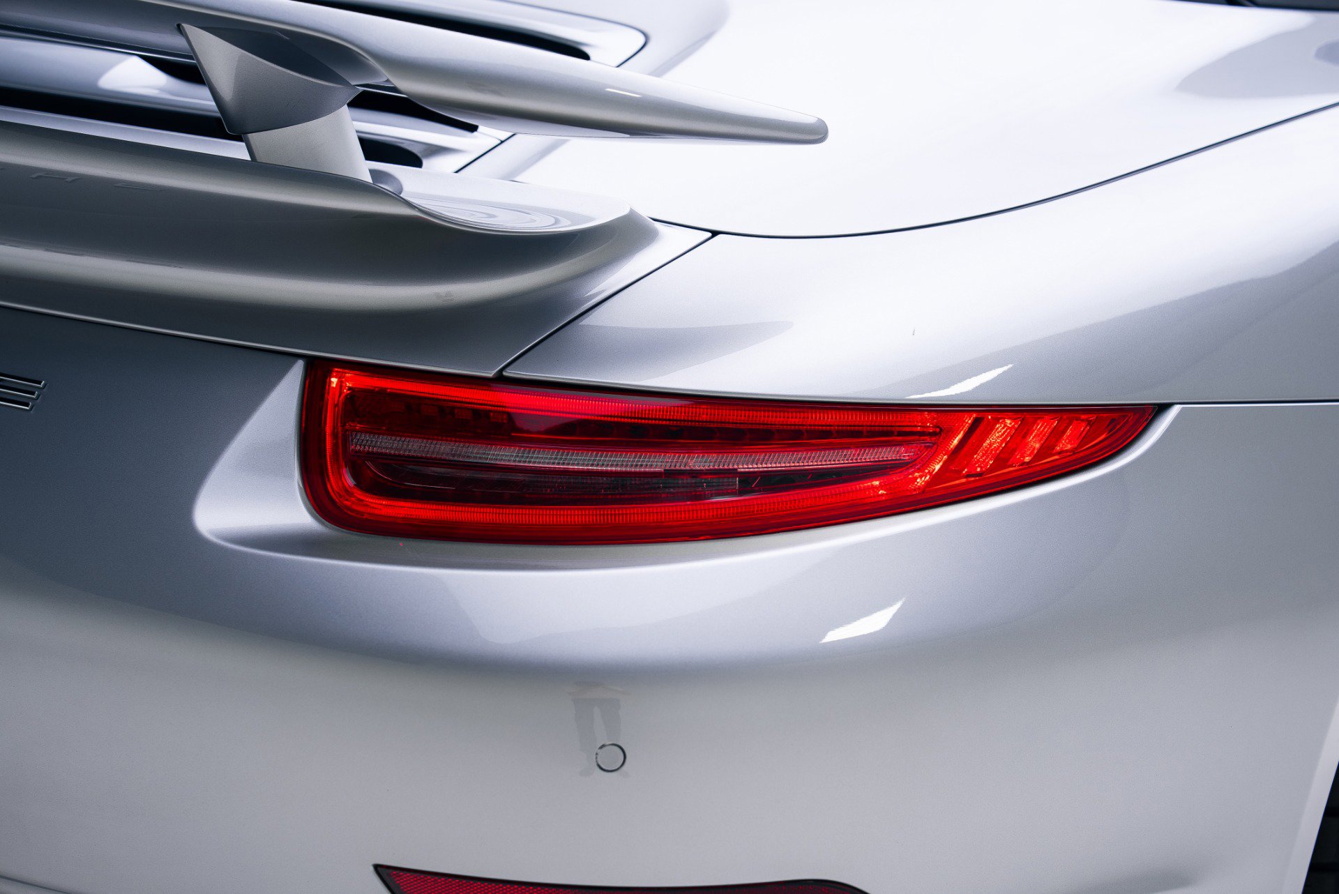 Used 2016 Porsche 911 Turbo S image 28