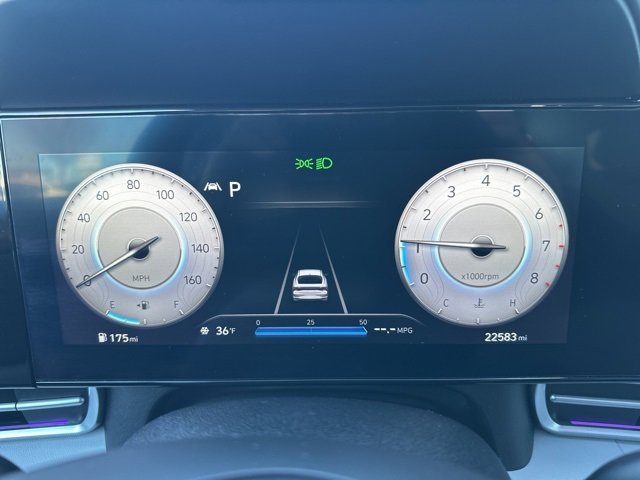 Used 2023 Hyundai Elantra Limited image 9