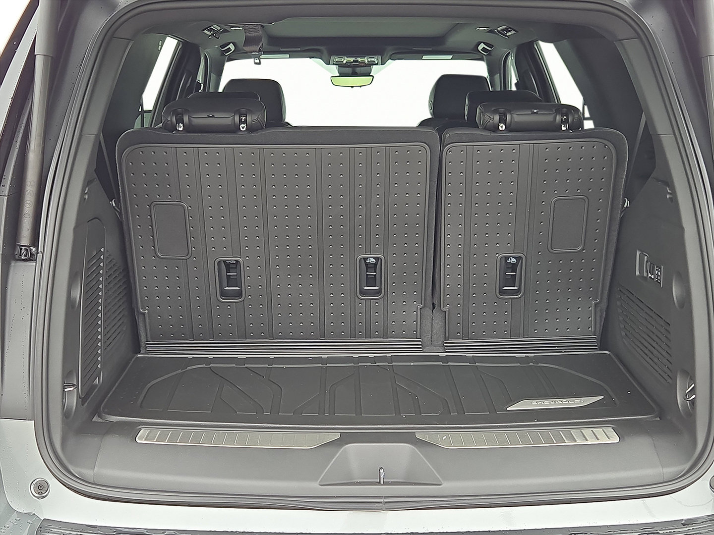New 2026 Chevrolet Tahoe High Country AWD/4WD image 9