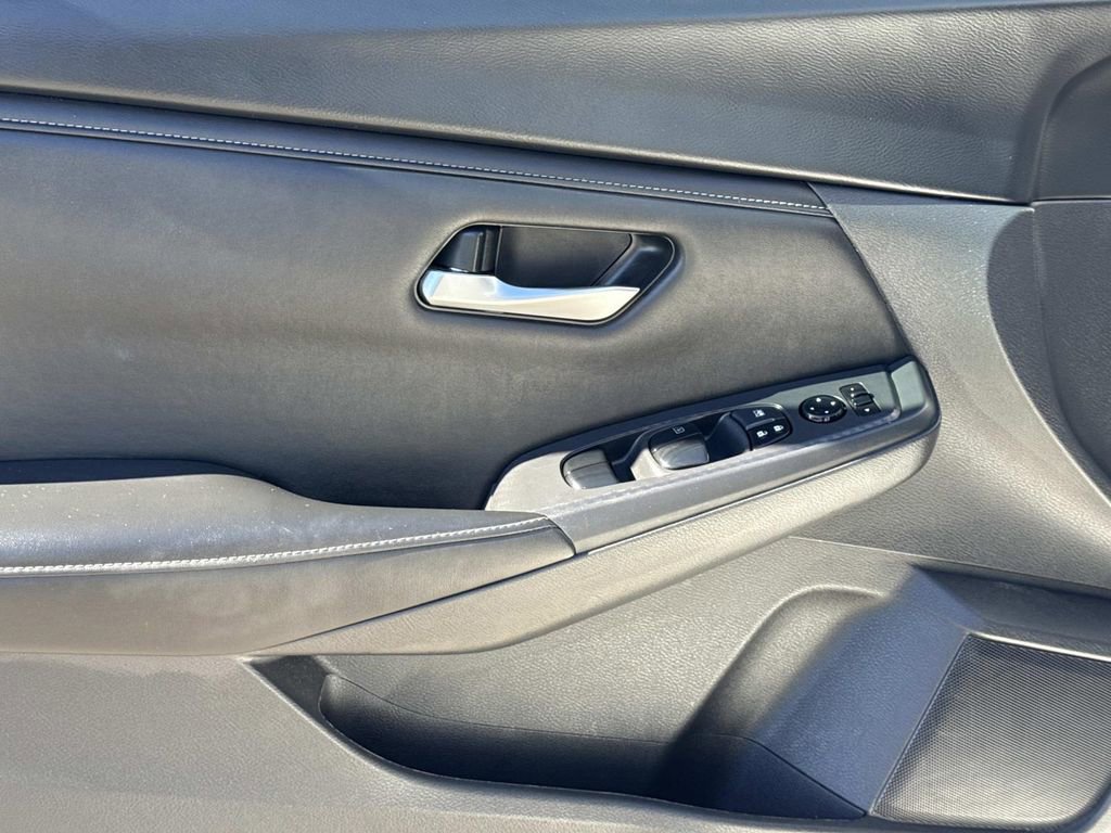 Certified 2024 Nissan Sentra SV image 18