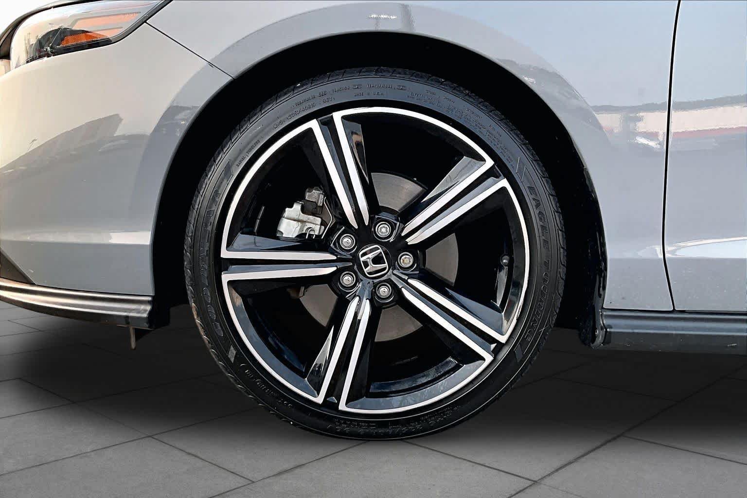 Used 2024 Honda Accord Sport image 11