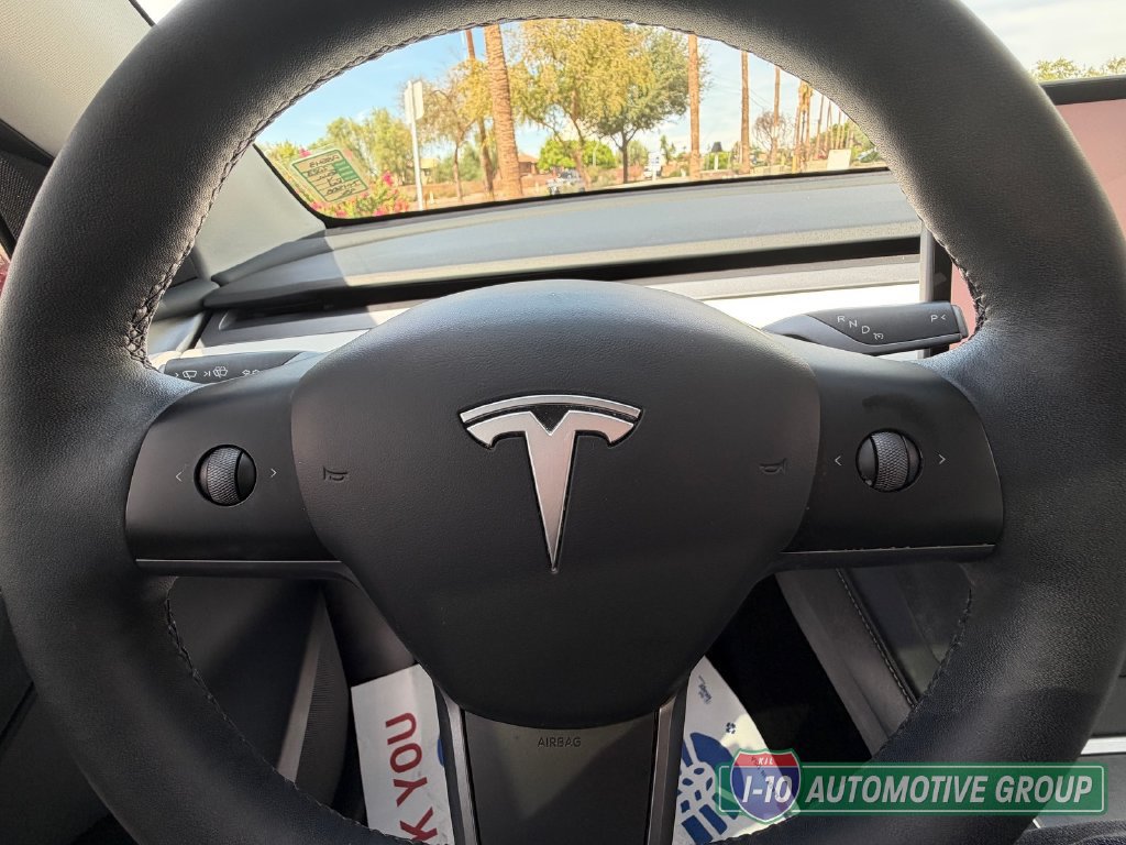 Used 2023 Tesla Model Y Performance AWD/4WD image 16