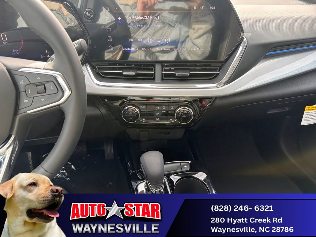 New 2025 Chevrolet Trax LT w/ LT Convenience Package image 19