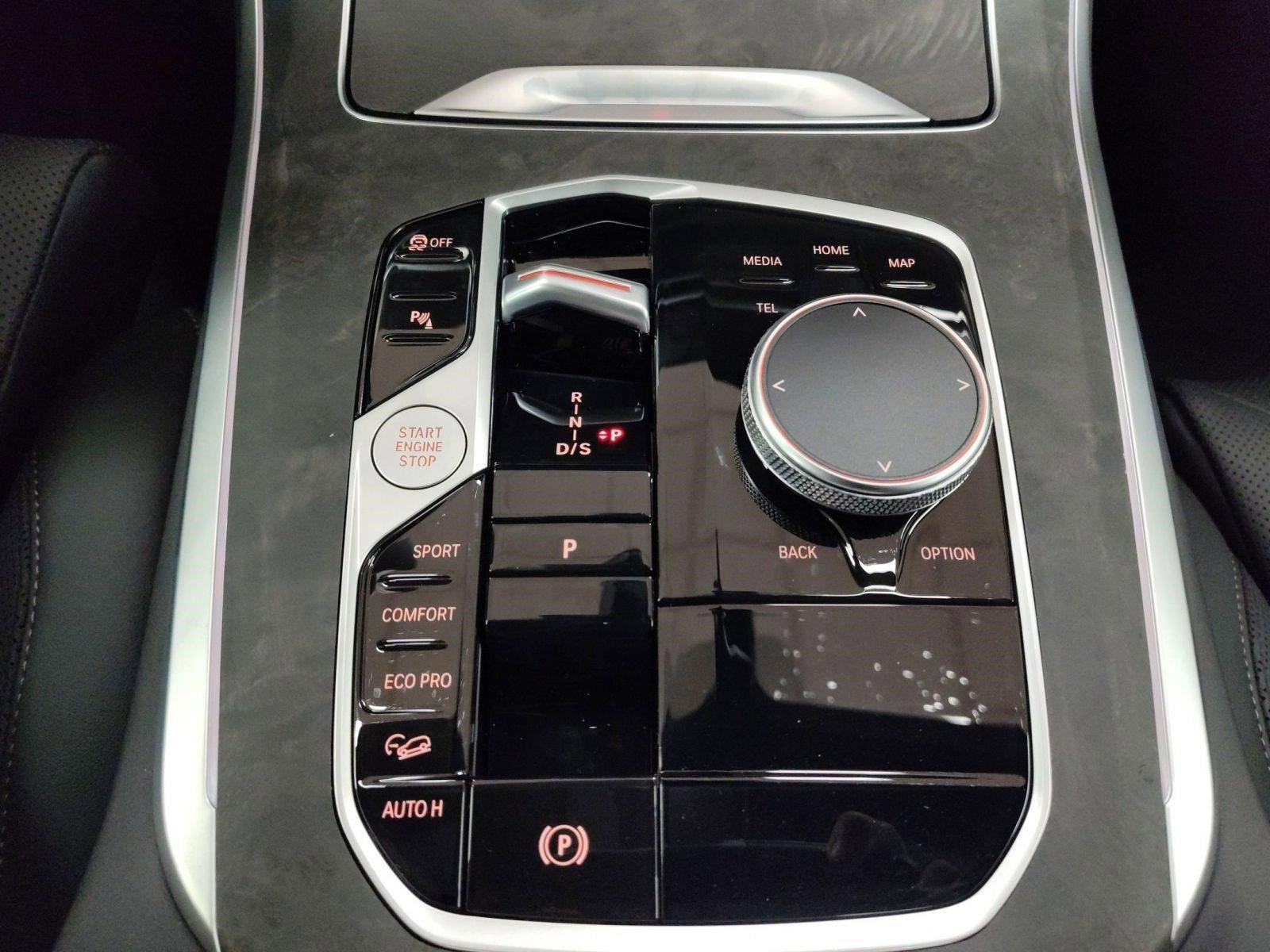 Used 2026 BMW X5 xDrive40i w/ M Sport Package image 17