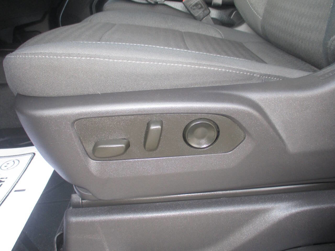 Used 2024 Chevrolet Silverado 1500 LT w/ Protection Package image 6