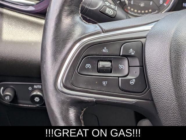 Used 2021 Buick Encore GX Essence w/ Experience Buick Package FWD image 32