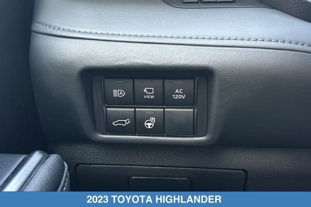 Used 2023 Toyota Highlander Limited AWD/4WD image 32