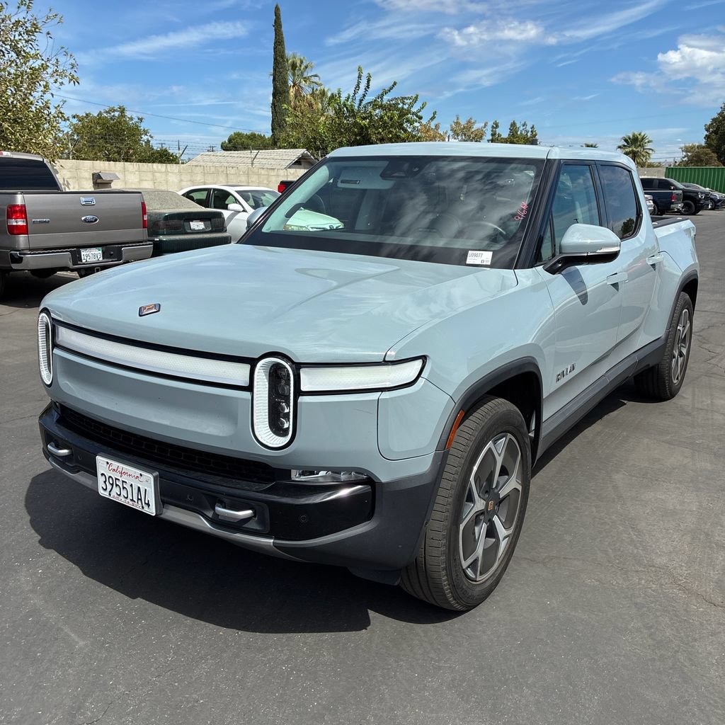Used 2024 Rivian R1T Adventure Dual AWD/4WD image 2