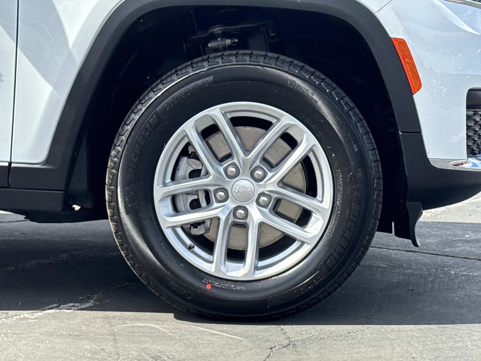 New 2026 Jeep Grand Cherokee L 2WD image 35