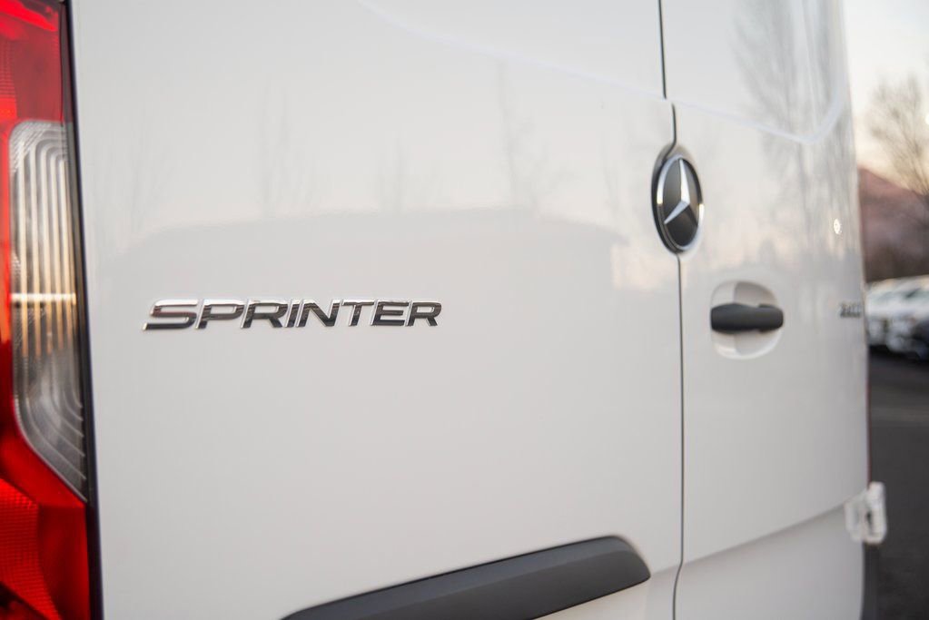 Used 2025 Mercedes-Benz Sprinter 2500 image 17