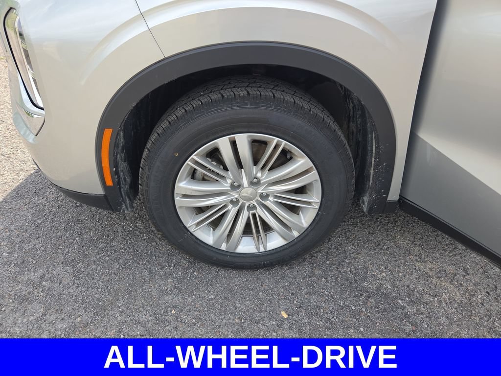 Used 2022 Mitsubishi Outlander ES AWD/4WD image 21