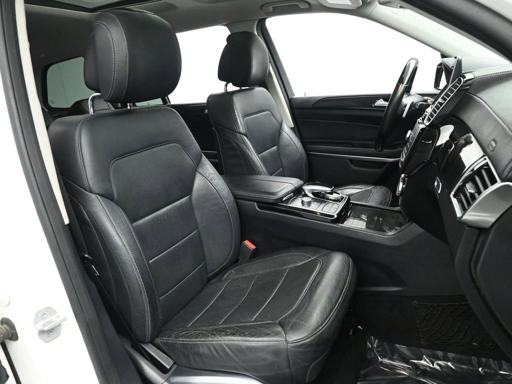 Used 2018 Mercedes-Benz GLS 550 4MATIC w/ Driver Assistance Package image 23