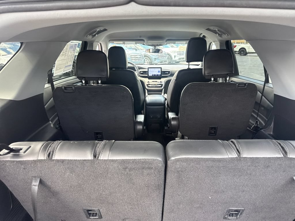Used 2023 Ford Explorer XLT w/ Equipment Group 202A AWD/4WD image 14