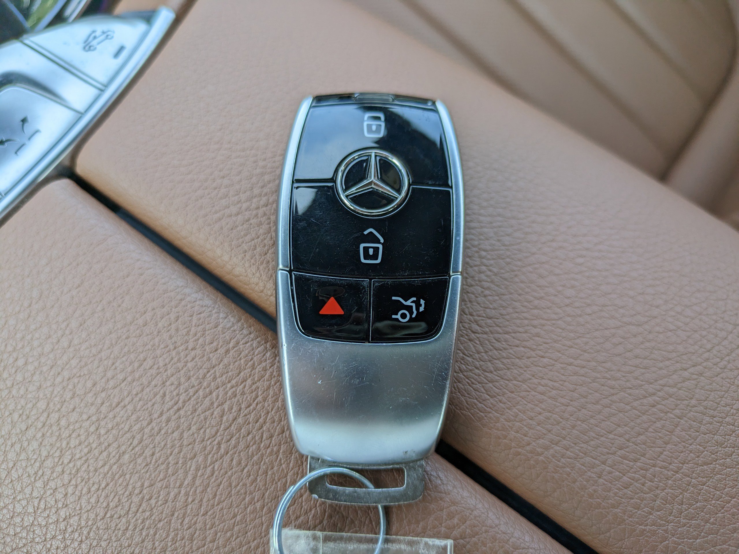 Used 2023 Mercedes-Benz E 450 Cabriolet image 30