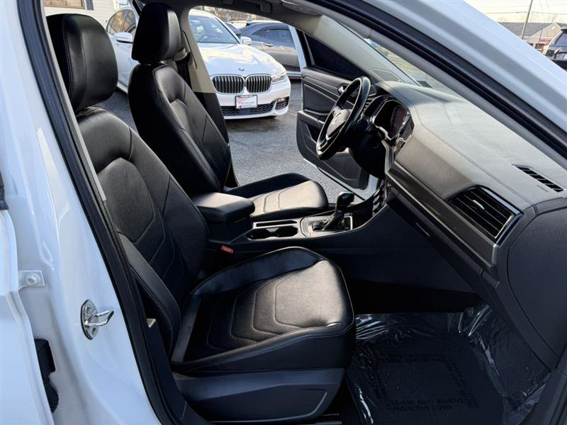Used 2019 Volkswagen Jetta SEL Premium FWD image 13
