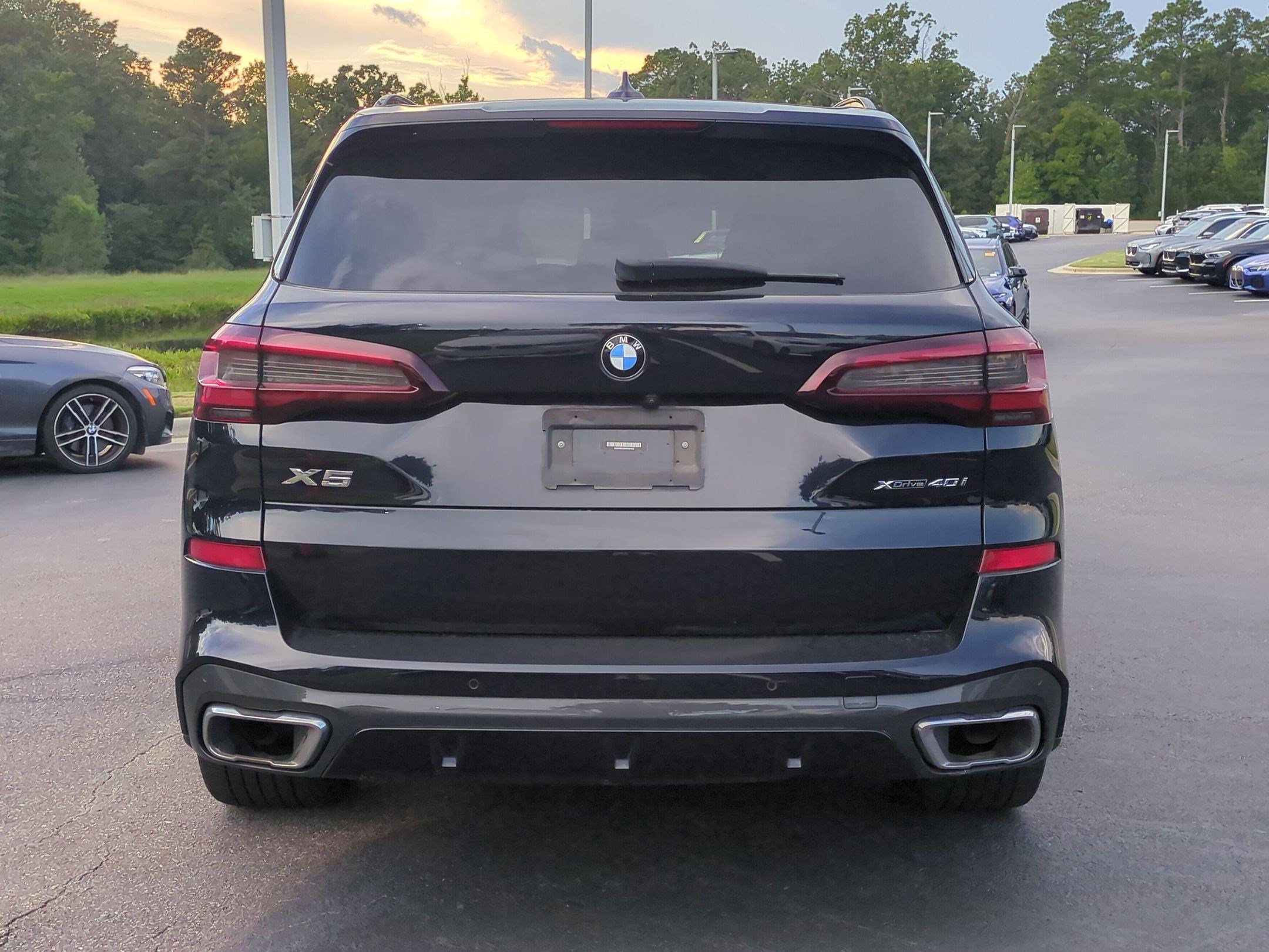 Used 2022 BMW X5 xDrive40i w/ M Sport Package AWD/4WD image 9
