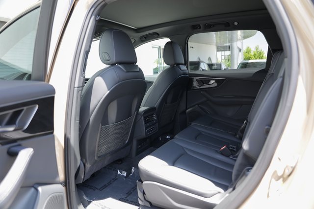 Used 2025 Audi Q7 3.0T Premium Plus w/ Premium Plus Package image 19