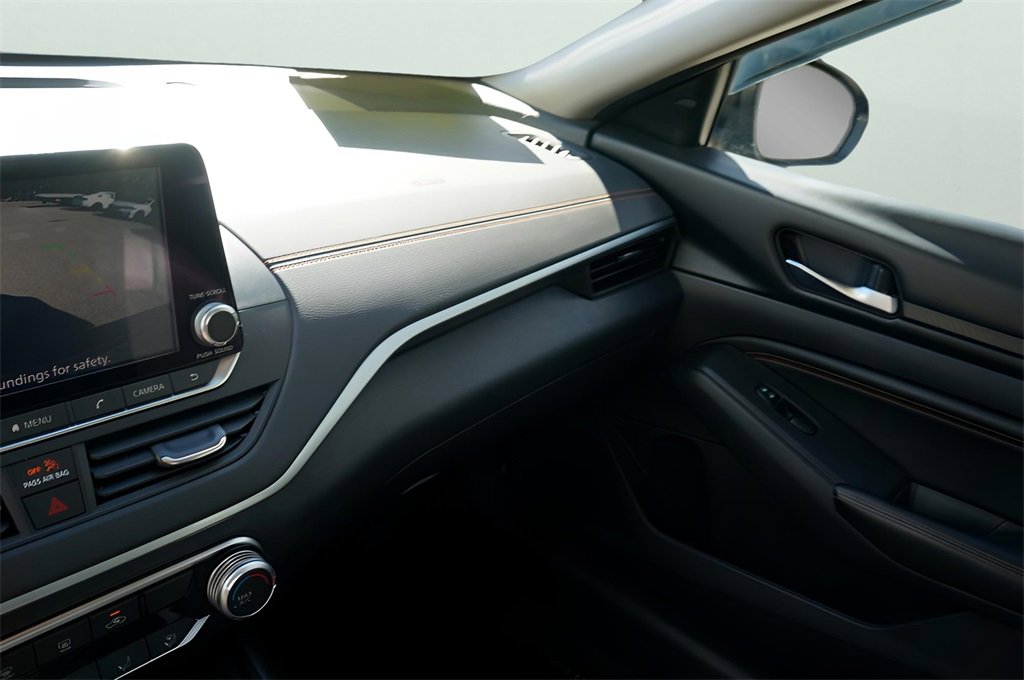 Used 2022 Nissan Altima 2.5 SR image 25