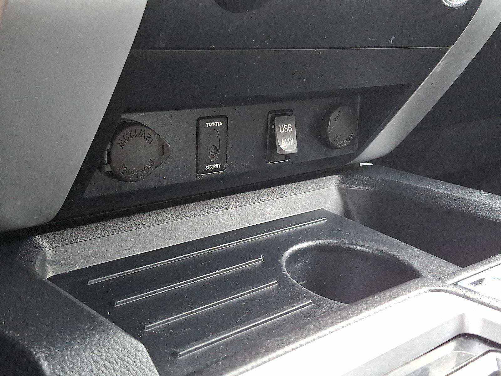 Used 2018 Toyota Tundra Limited w/ Limited Premium Package AWD/4WD image 14