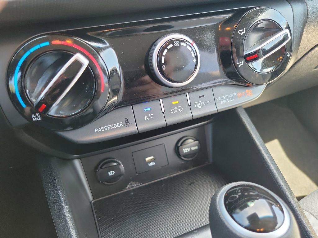 Used 2023 Hyundai Kona SEL FWD image 22