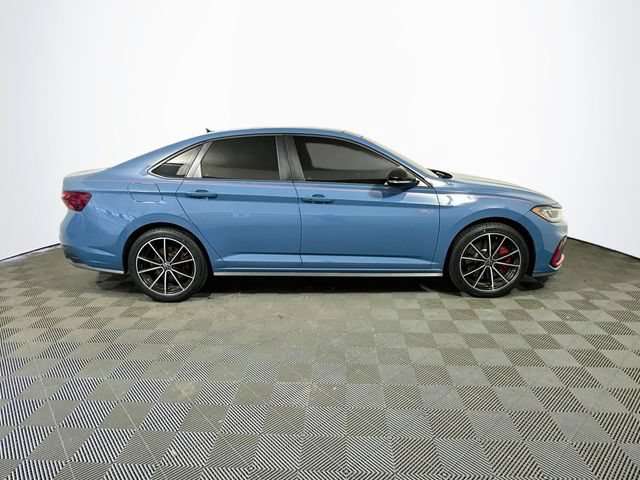 Used 2025 Volkswagen Jetta GLI Autobahn FWD image 9