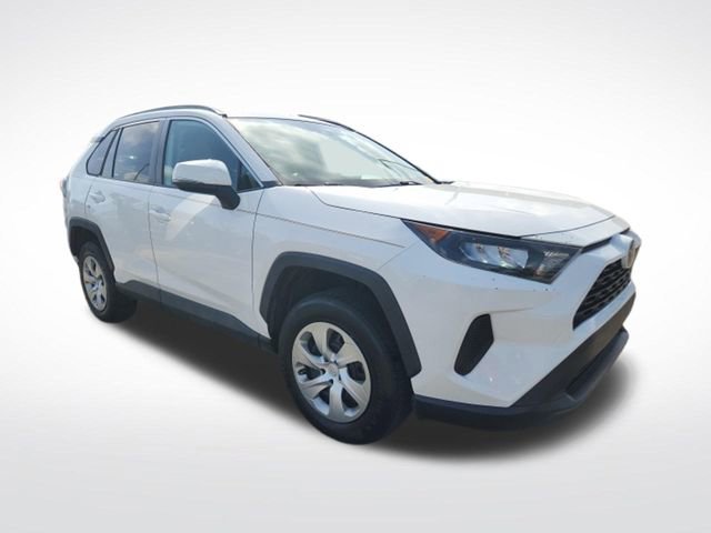 Used 2019 Toyota RAV4 LE FWD image 9
