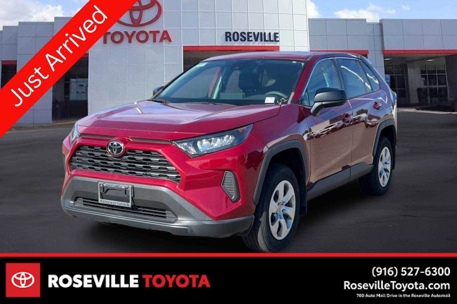 Used 2022 Toyota RAV4 LE FWD video 1