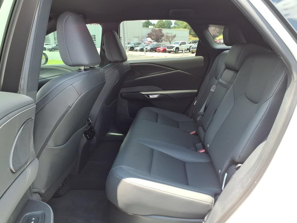Used 2025 Lexus RX 350 FWD w/ Technology Package image 4