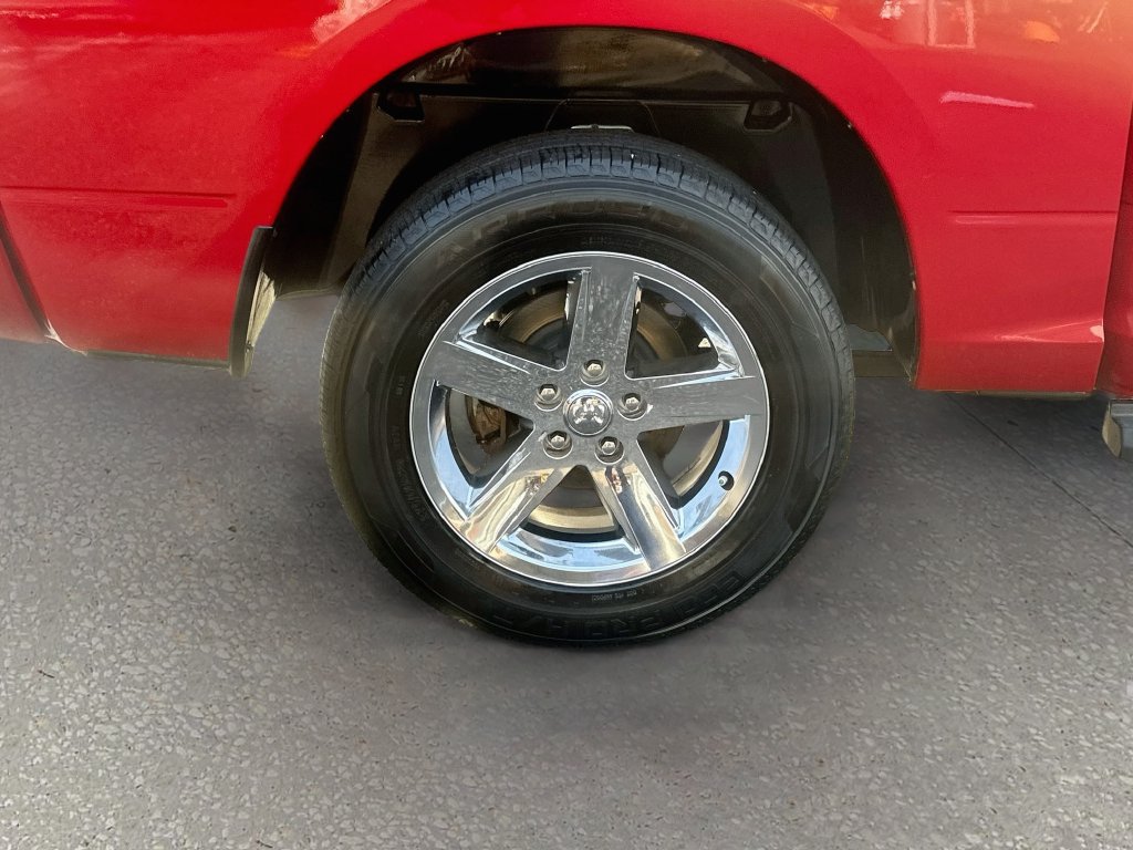 Used 2017 RAM 1500 Express RWD image 26