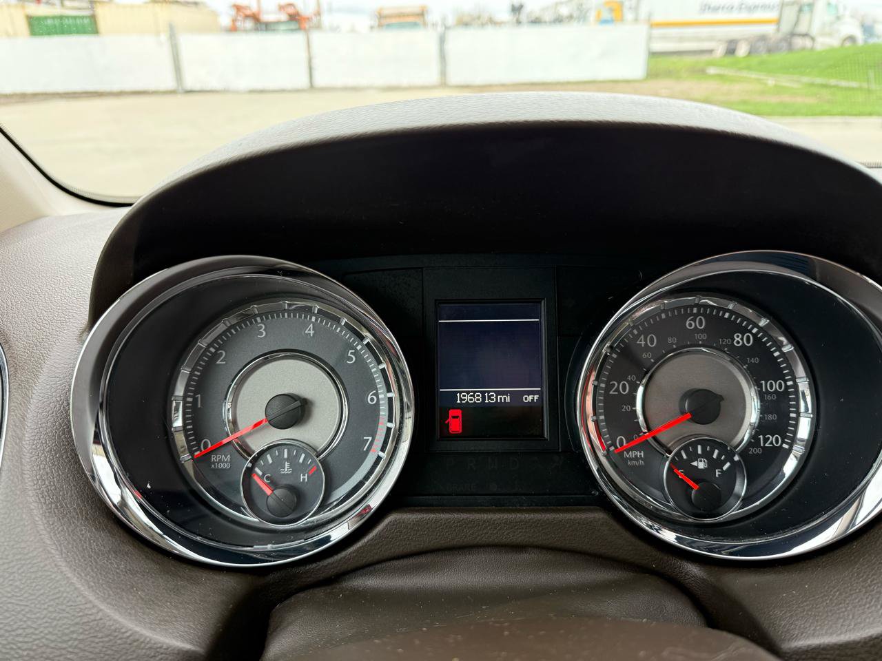Used 2011 Chrysler Town & Country Touring-L w/ Entertainment Group #2 FWD image 34