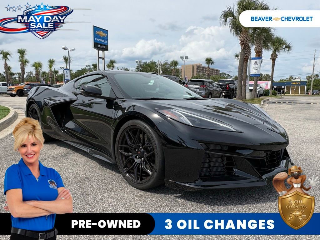 Used 2025 Chevrolet Corvette Z06 RWD image 8