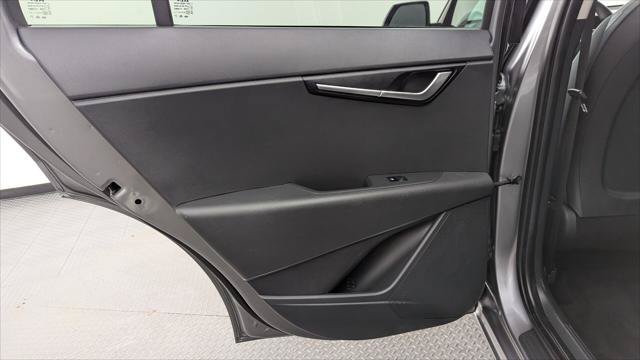 Used 2025 Kia Niro LX FWD image 16
