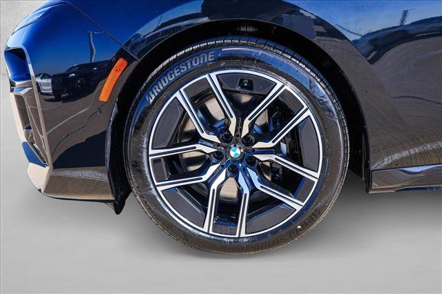 New 2026 BMW 760i xDrive image 9