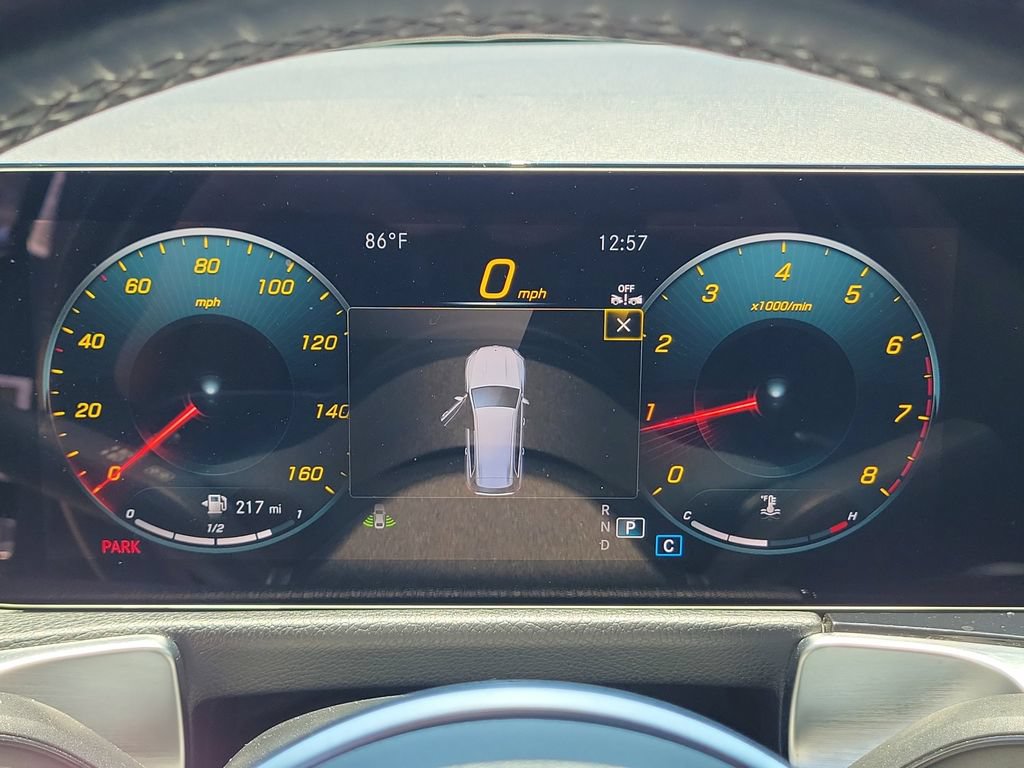 Used 2023 Mercedes-Benz GLB 250 4MATIC w/ Premium Package image 27