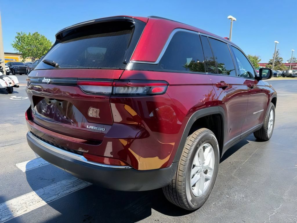 New 2026 Jeep Grand Cherokee Laredo X RWD image 11
