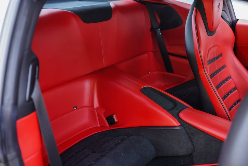 Used 2023 Ferrari Roma image 24